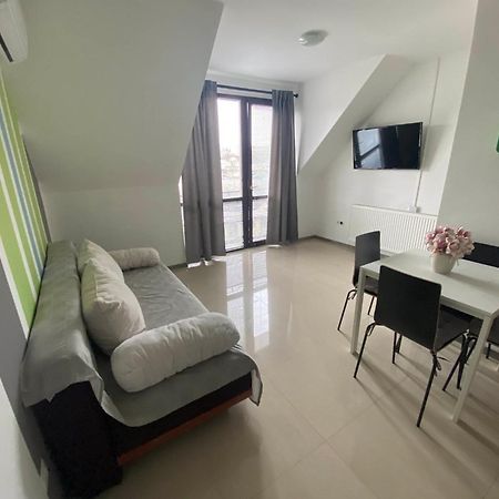 Lexy Family Apartman Hajdúszoboszló Exterior foto